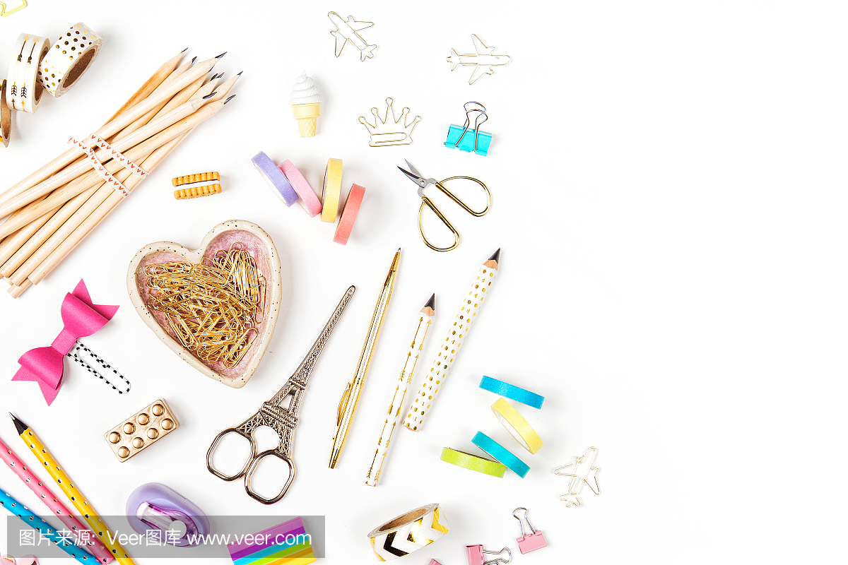 時(shí)尚文具。平躺,頂視圖時(shí)尚回歸學(xué)校理念。