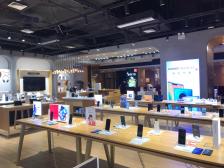 onezero美承-"高端電器,電子產(chǎn)品集合店,好多商場都有的.